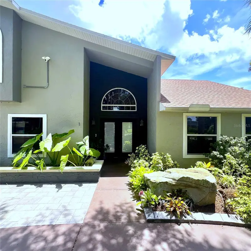 1 Harris Cir, FL