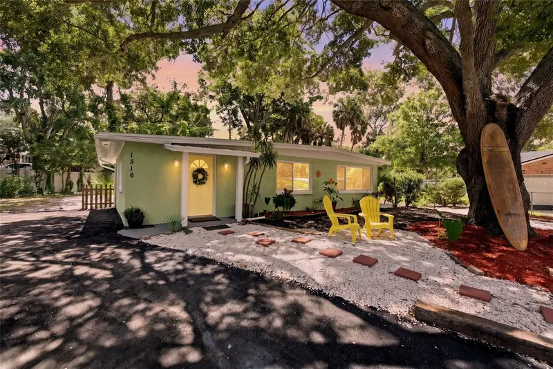 1516 Adele Pl, FL