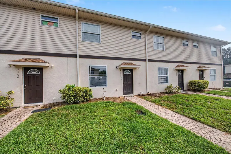 2106 Pine Chace Ct, FL