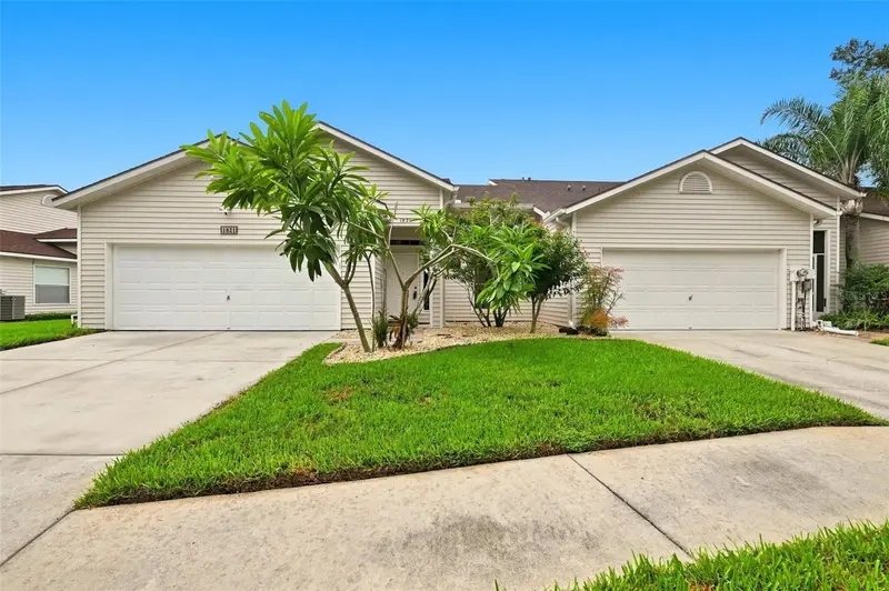 1821 Lake Heron Dr, FL