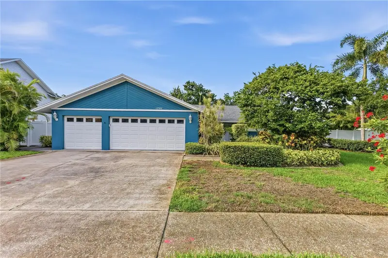 12580 Frank Dr N, FL
