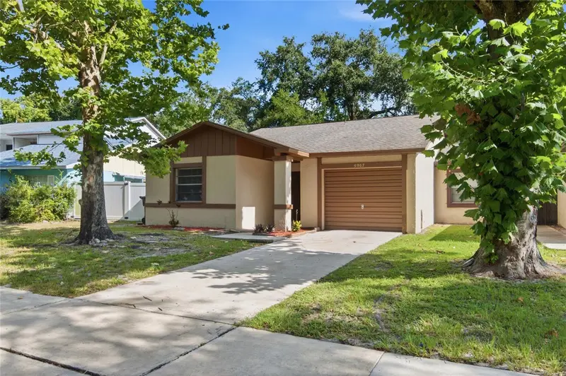 5967 Fish Ct, FL