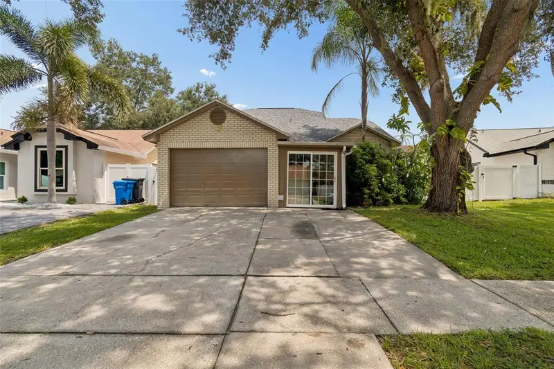 5485 Friarsway Dr, FL