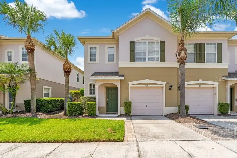 617 Pinebranch Cir, FL
