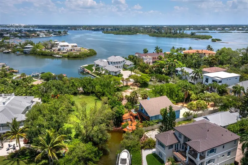 4114 Roberts Point Cir, FL