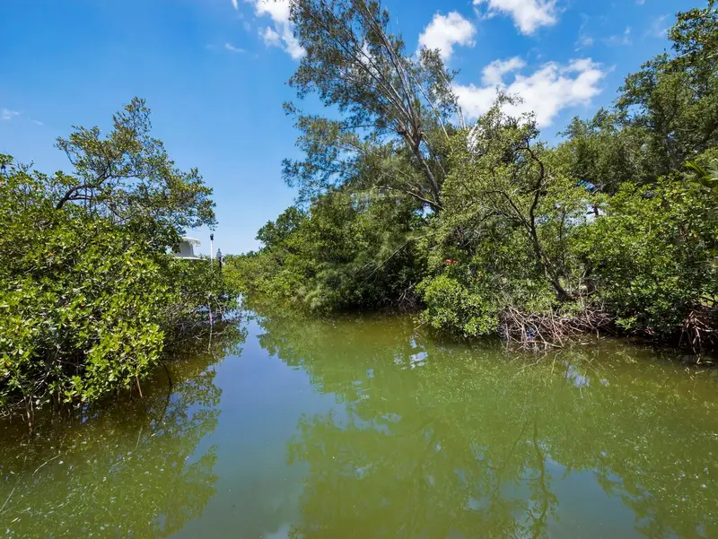 4114 Roberts Point Cir, FL