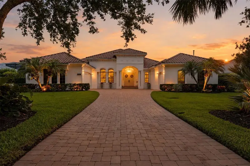 3548 Founders Club Dr, FL