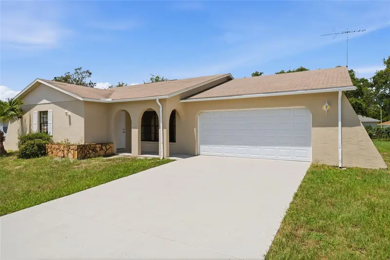 18813 Green Park Rd, FL