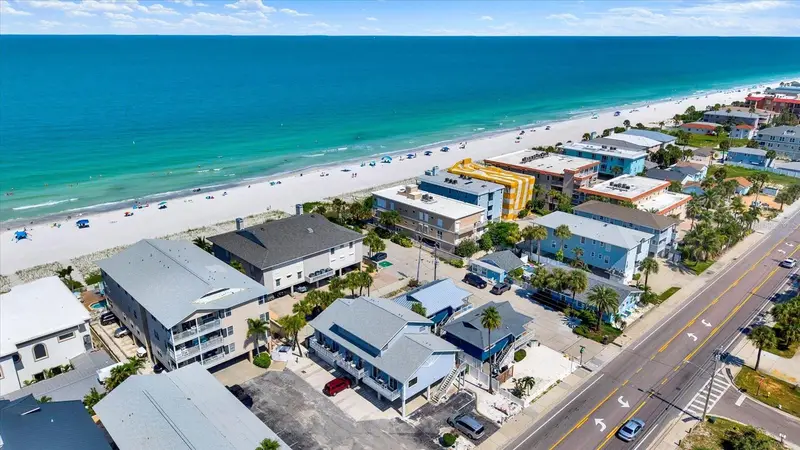 1802 Gulf Blvd #8, FL