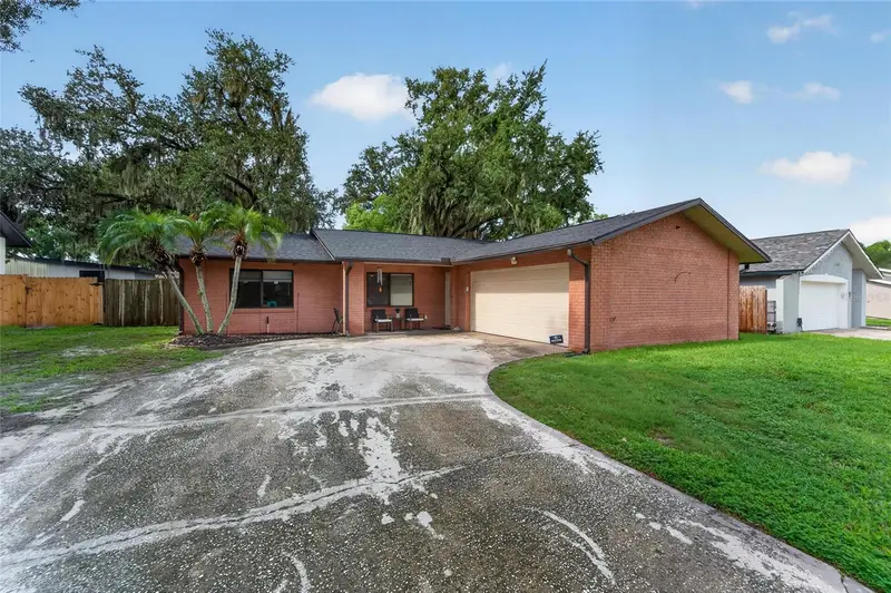 3721 Coppertree Cir, FL