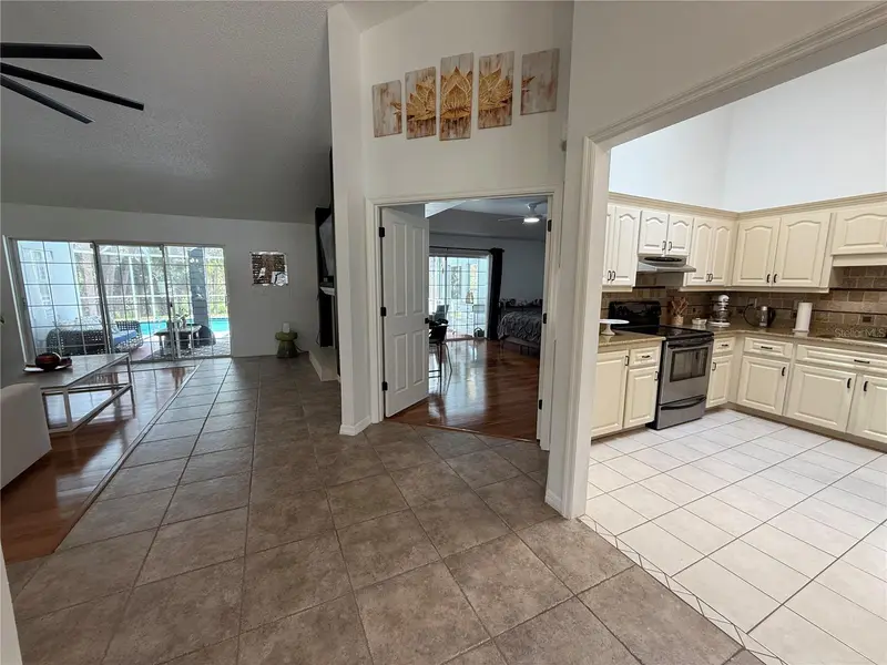 77 Cimmaron Dr, FL