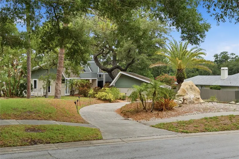 2860 Briarwood Ln, FL