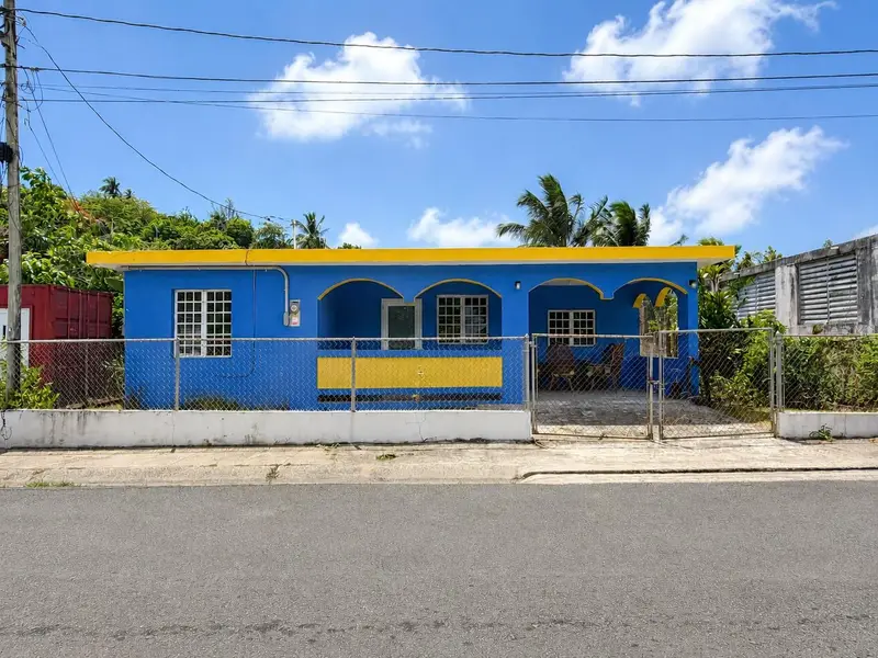 122 Pomarosa St. Urb. San Pedro, PR