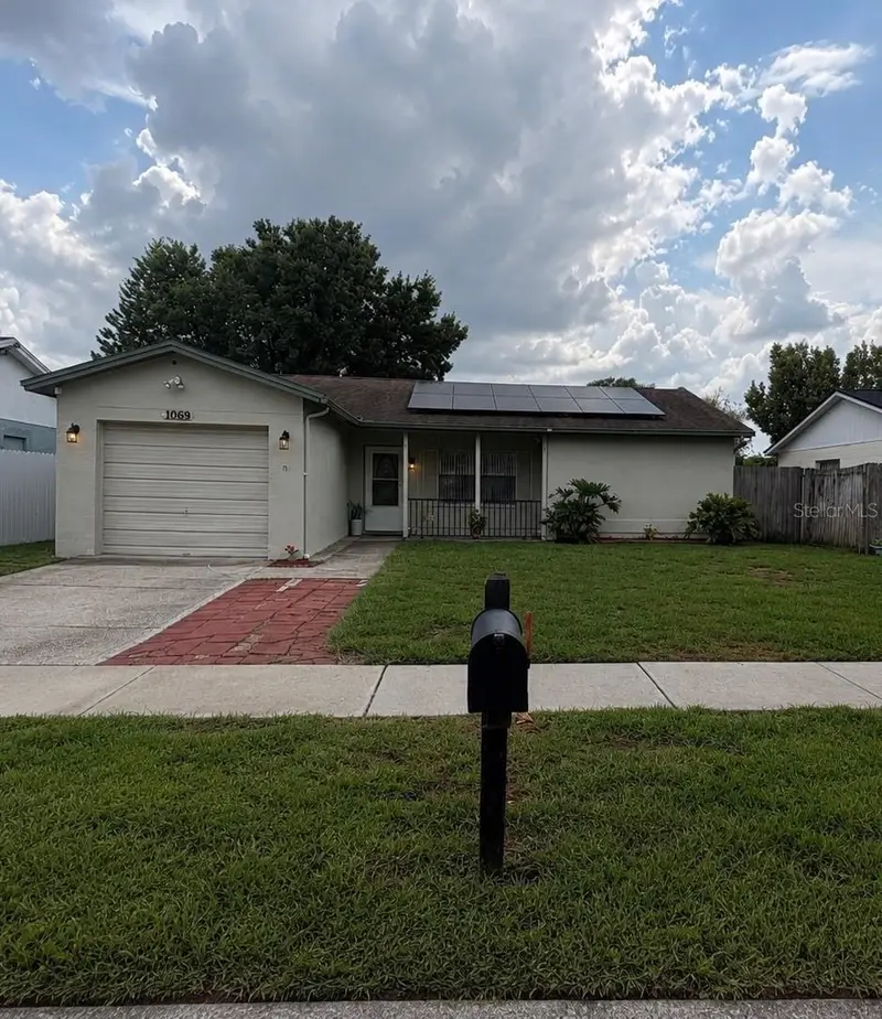 1069 Bridlewood Way, FL