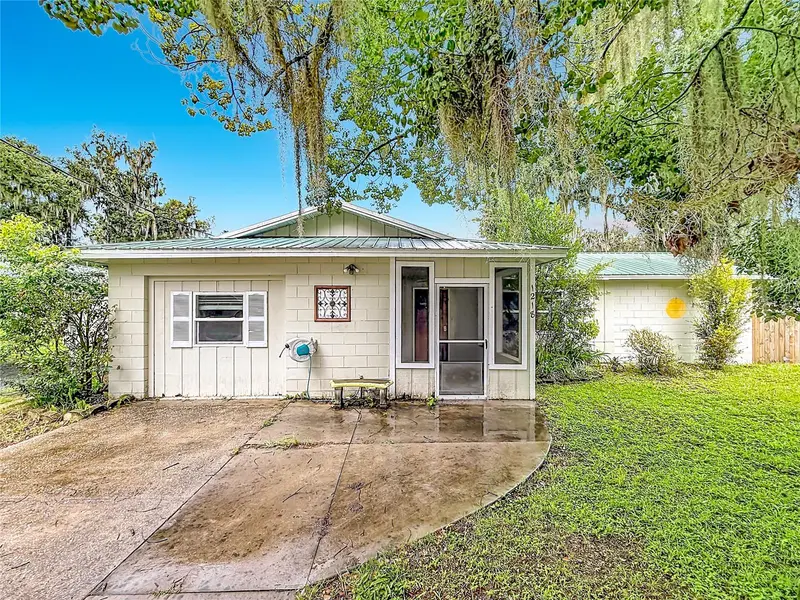 1218 Cr 450, FL