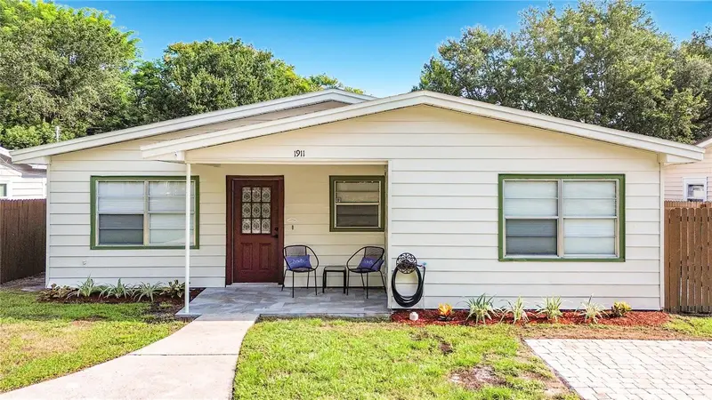 1911 Sunny St, FL