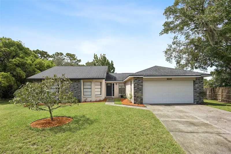 3706 Valencia Grove Ln, FL