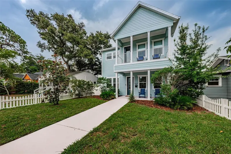 2430 6th Ave N, FL