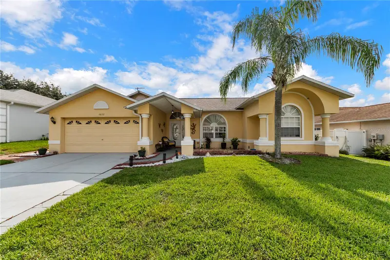 1622 Crazy Horse Dr, FL
