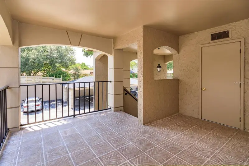 1055 Kensington Park Dr #711, FL