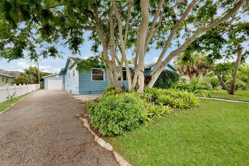 2070 Hyde Park St, FL