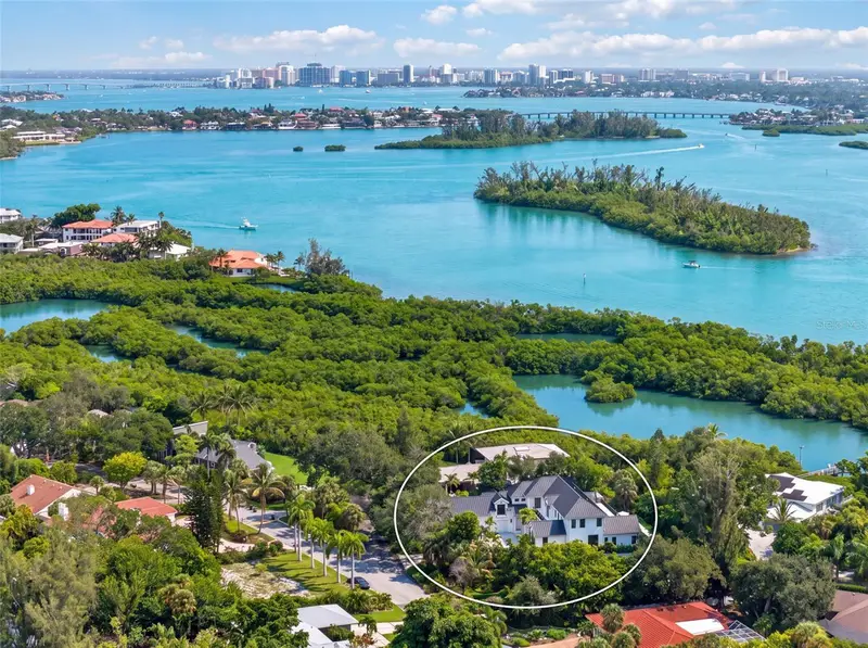 656 Tropical Cir, FL