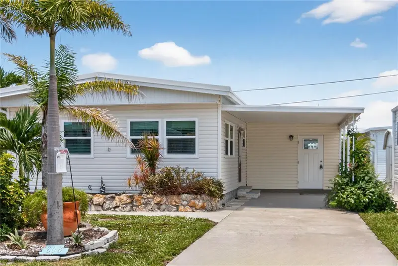 808 S Green Cir, FL