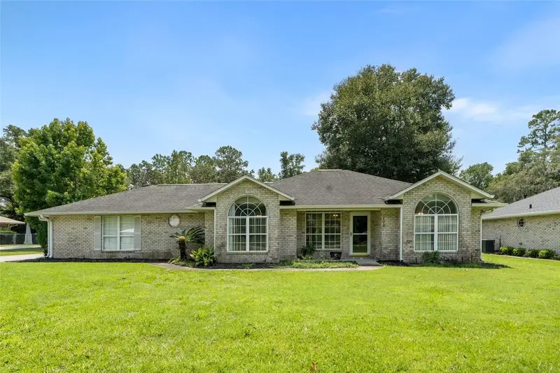 200 Nw Charlotte Gln, FL