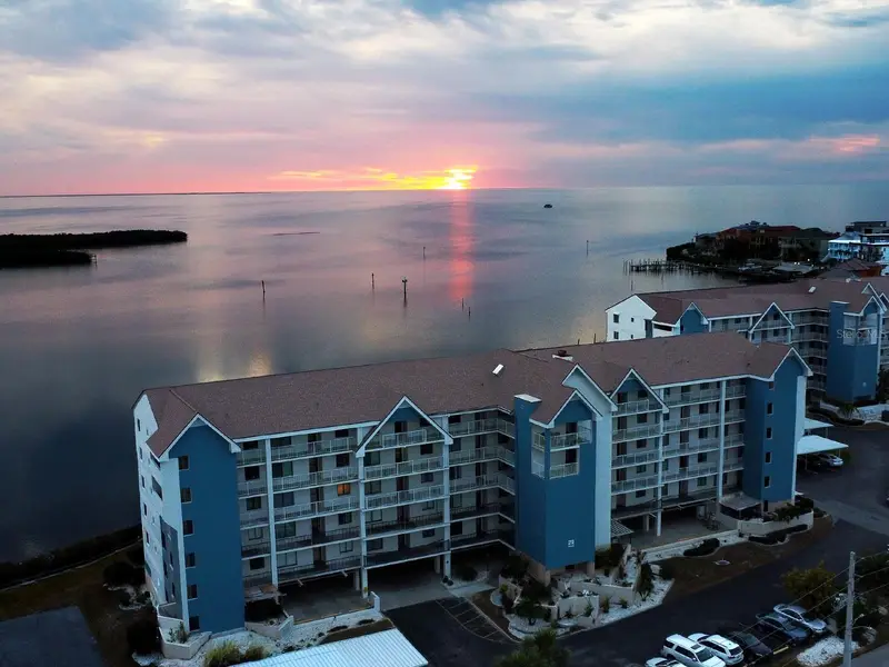 4620 Bay Blvd #1112, FL