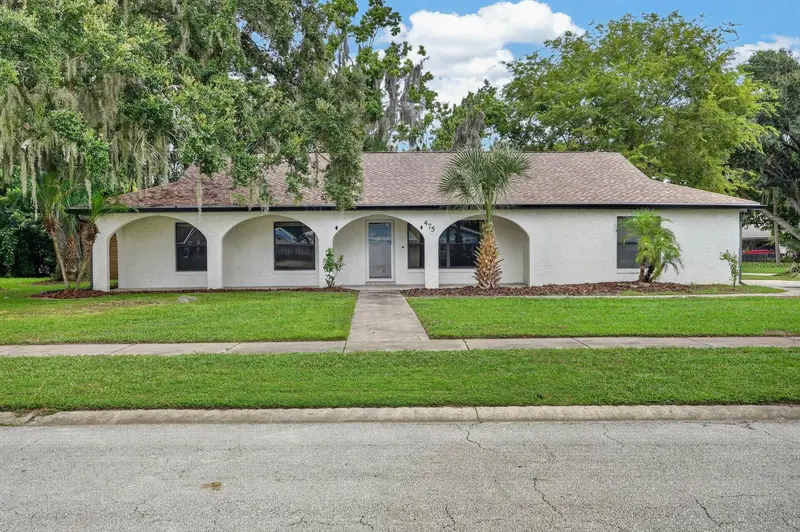 475 Woodstock Dr, FL