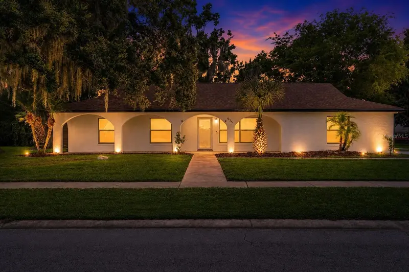 475 Woodstock Dr, FL