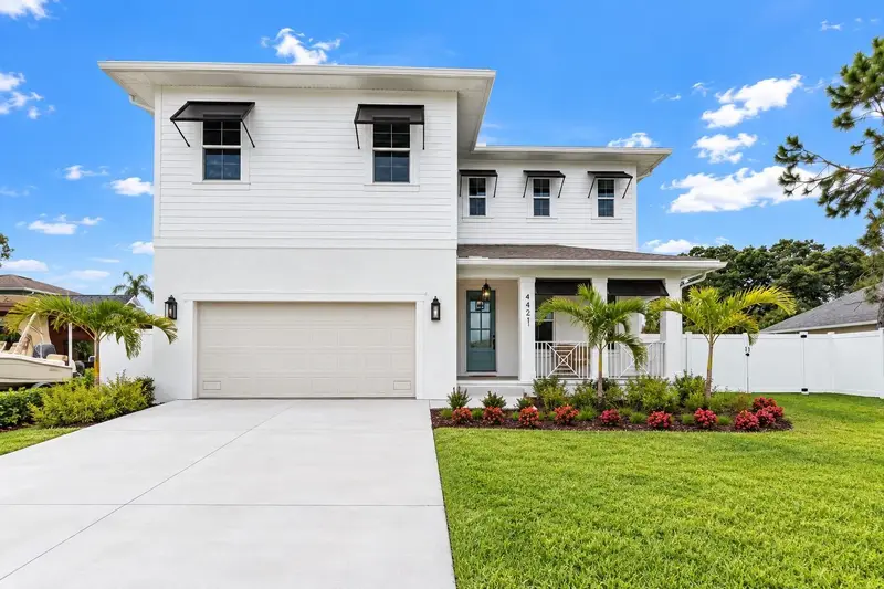 4421 W Bay Court Ave, FL
