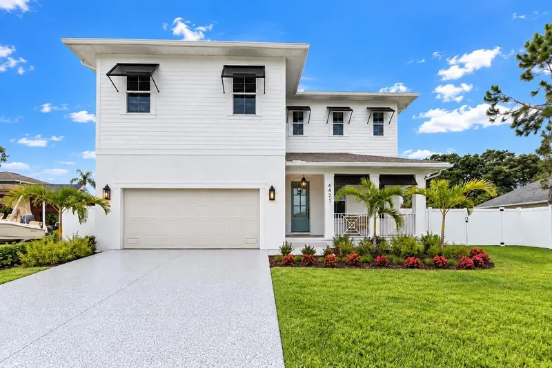 4421 W Bay Court Ave, FL