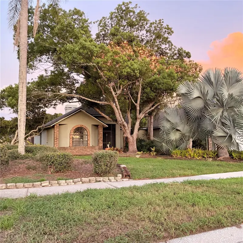 1015 Calle Rosa Pl, FL