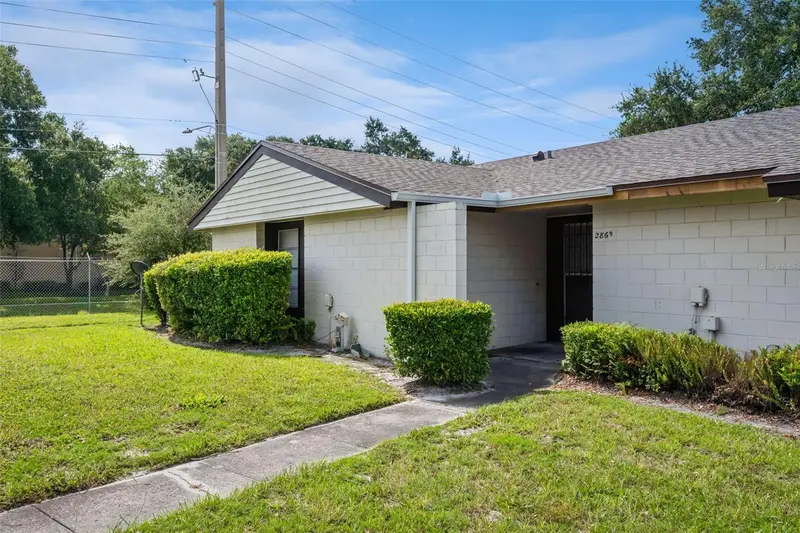 2869 Willow Run, FL