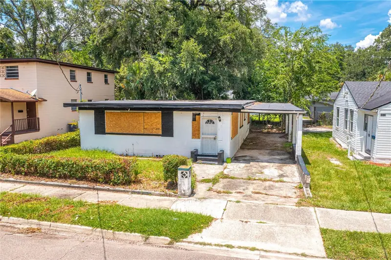 1651 W 34 St, FL