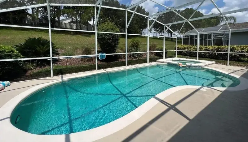 143 E Windsor Pl, FL