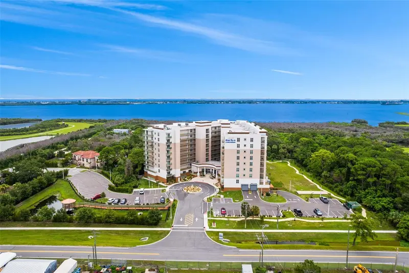 735 W Pilot Ln #506, FL