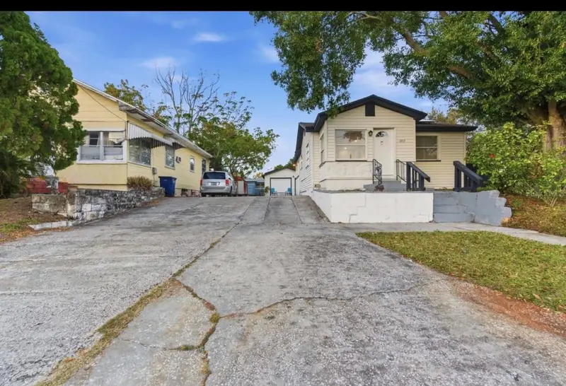 2717 W Cherry St, FL