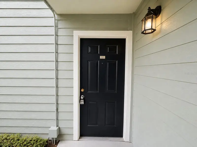 2550 N Alafaya Trl #1101, FL
