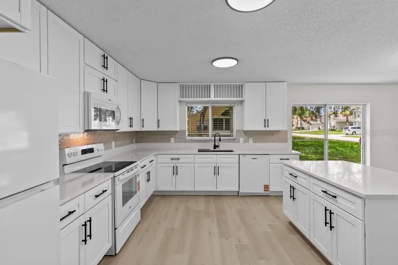 1537 Morning Star Dr, FL