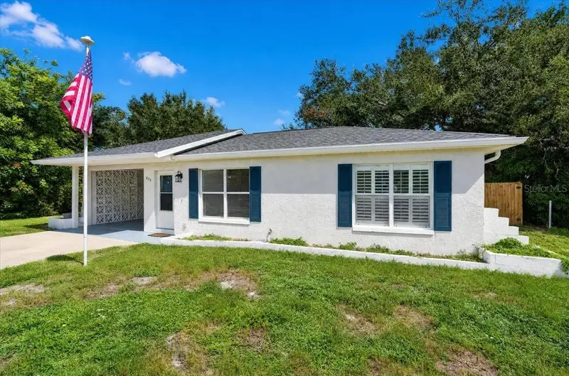 879 E Seminole Dr, FL