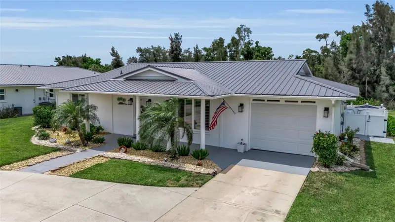720 S Gondola Dr, FL