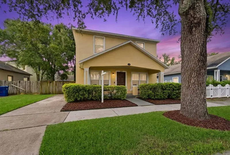 205 E Kirby St, FL