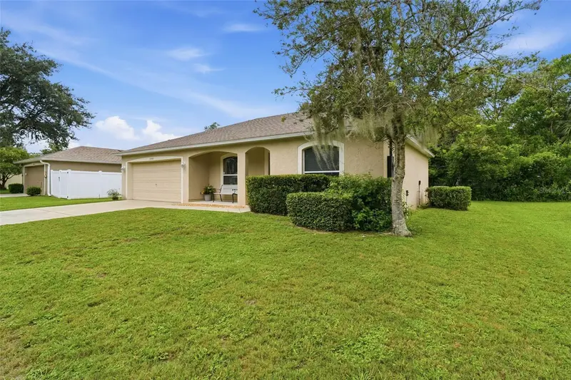 1302 Benton Lake Dr E, FL