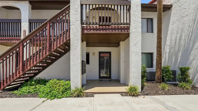 1638 Stickney Point Rd #38-102, FL
