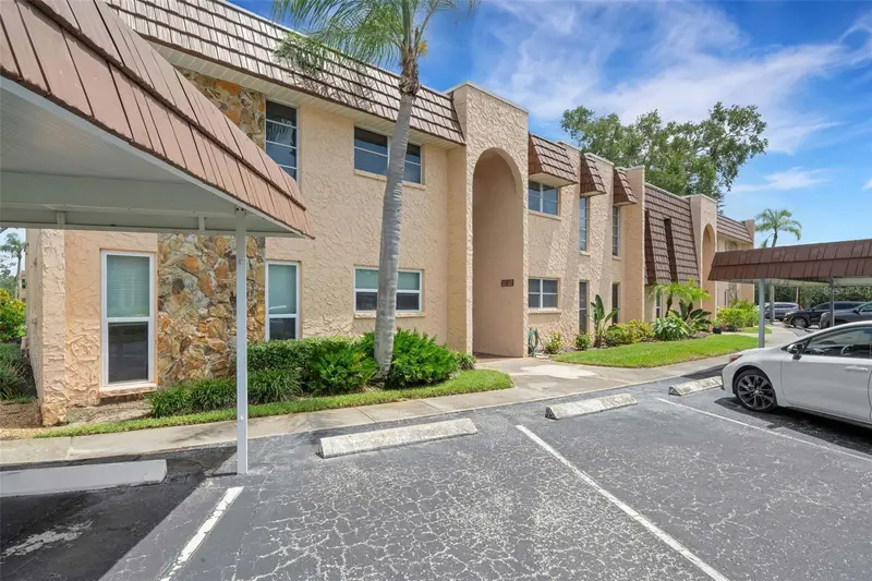 121 Aspen Cir #121, FL