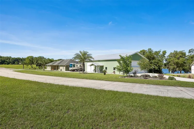 107 Eagles Nest Ln, FL