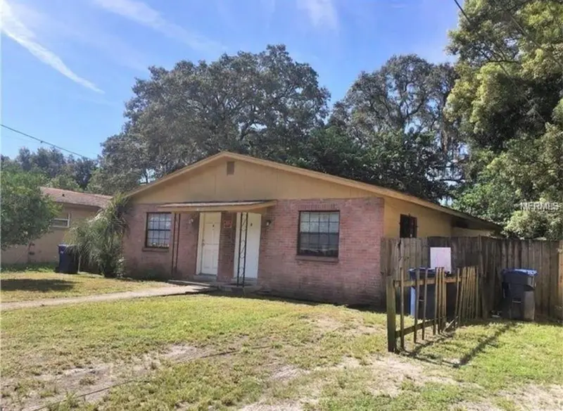 1205 E 99th Ave, FL