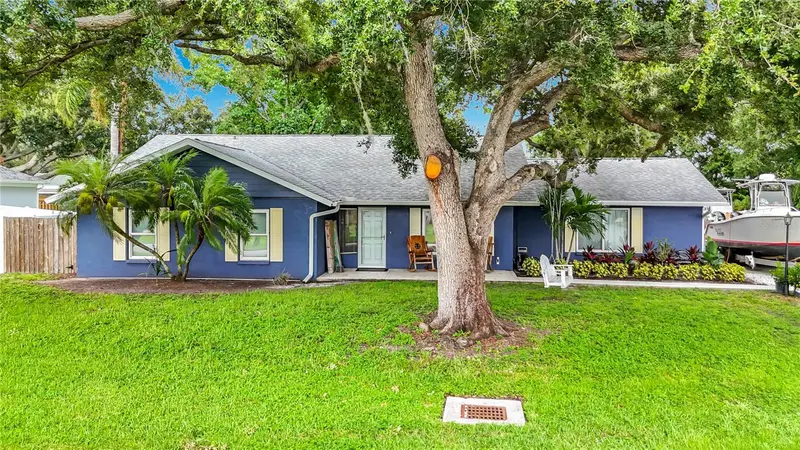 1953 Rolling Green Cir, FL